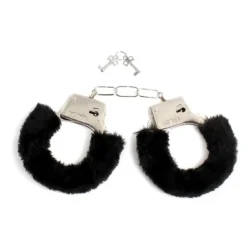 Fetiche Esposa Metálica Con Peluche Negro